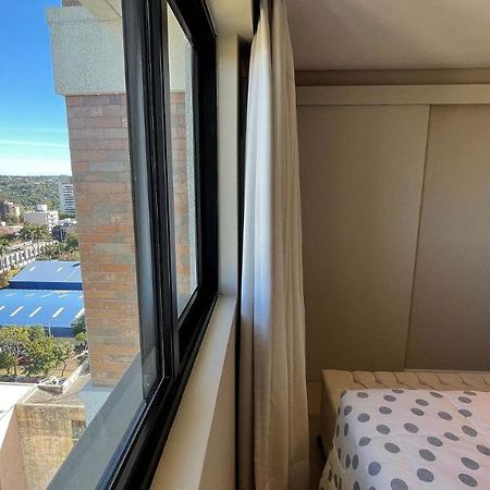 伊瓜苏Studio No Ultimo Andar No Centro De Foz Com Vista Para O Rio Parana公寓 外观 照片